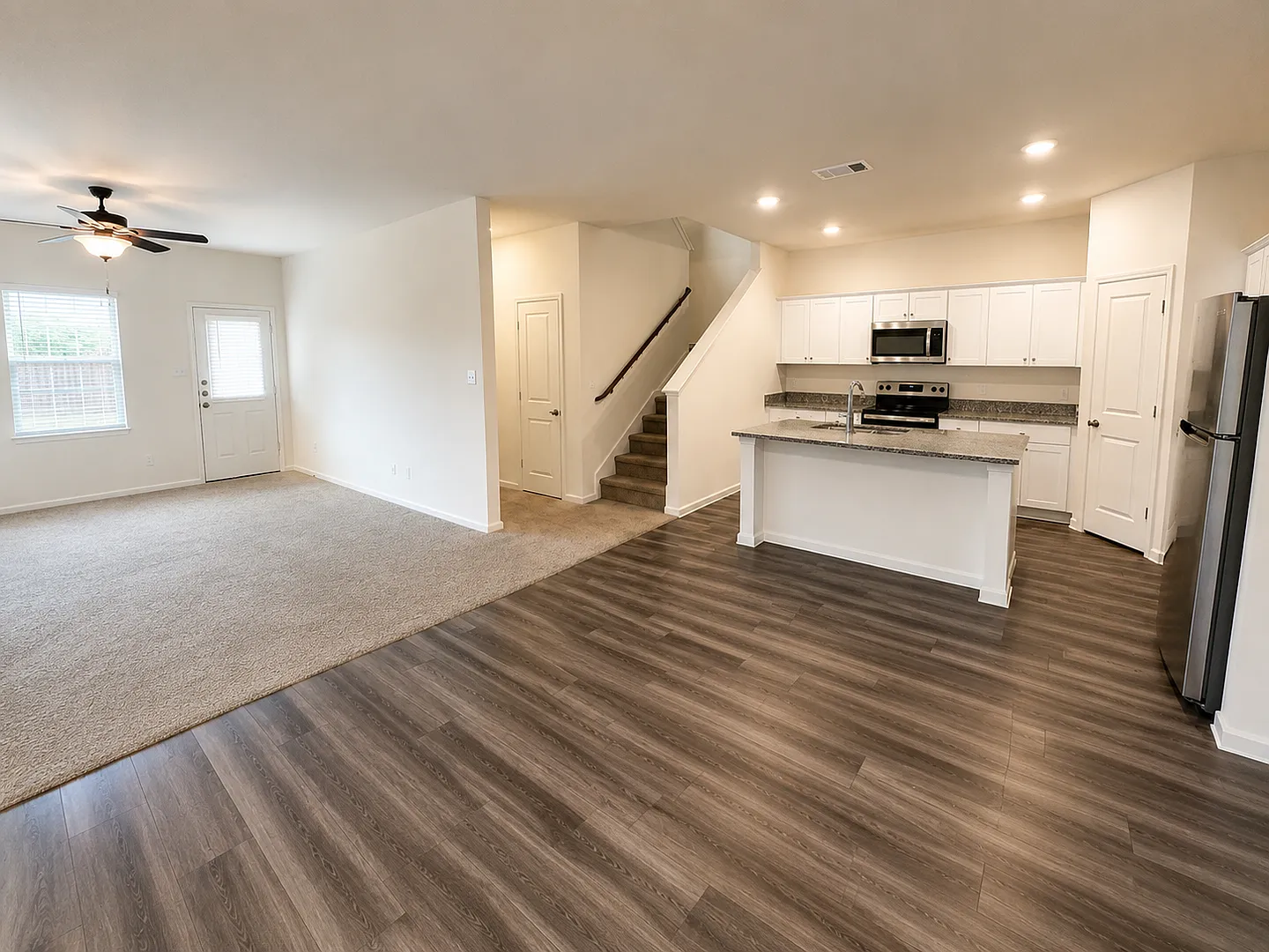 Available Now!! Home in highly desired Monticello Park — Photo 4