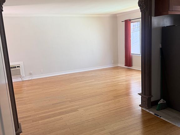 3rd image of 1247 N Flores Ave APT 12