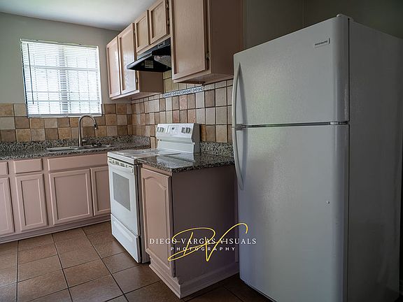 3rd image of 1362 W 13th St