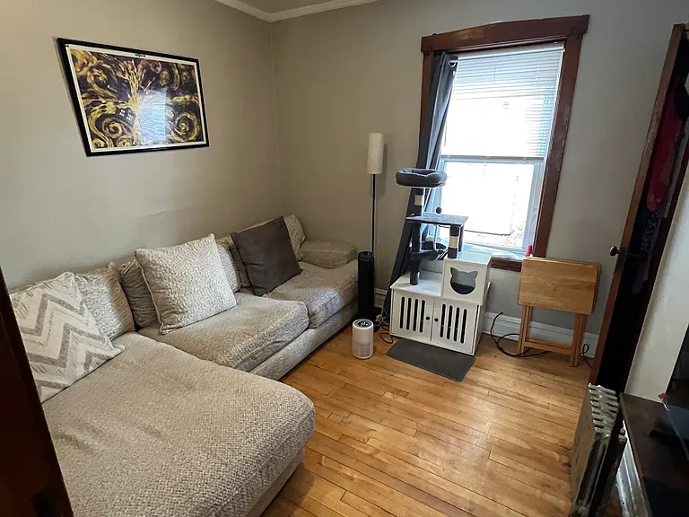 3419 N Hamlin Ave #1 — Photo 2