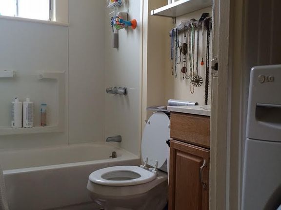 2nd image of 122 S 11th St #124