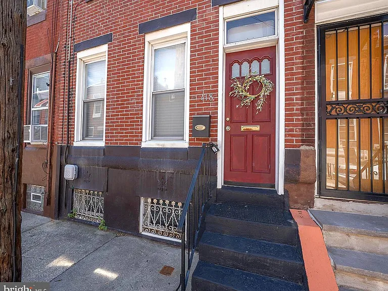 418 Harlan St — Photo 1