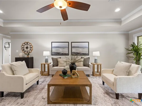 1112 Indian Trl, Salado, TX 76571