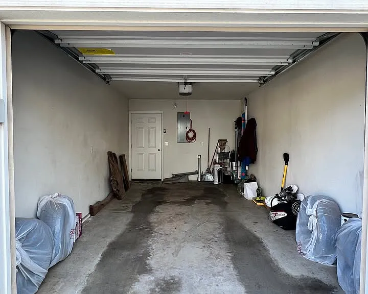 844 NW Ogden Ave #3 — Photo 15