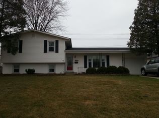 444 Aztec Dr, Carol Stream, IL 60188