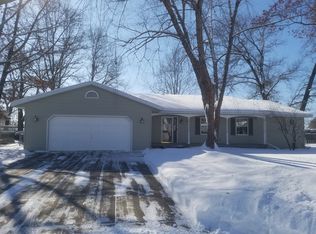 1820 Bassett Pl, Wisconsin Rapids, WI 54494
