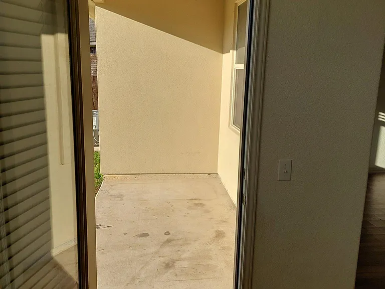 18400 Calasetta Dr — Photo 26
