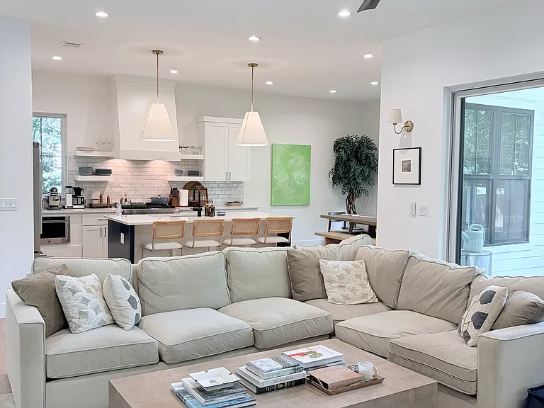 8015 Lazy Ln — Photo 6