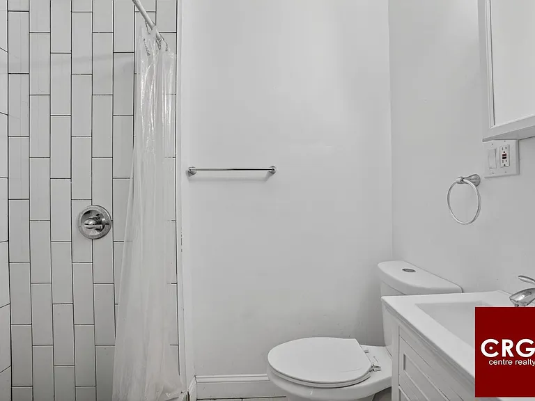 583 Watertown St — Photo 7