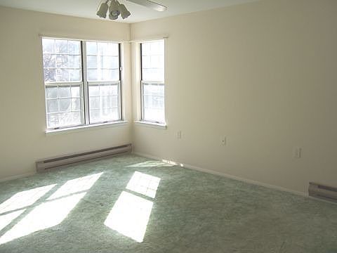 Master Bedroom w/Bath