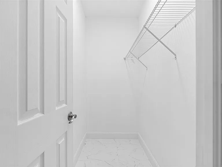 6847 Woodsman Dr — Photo 49