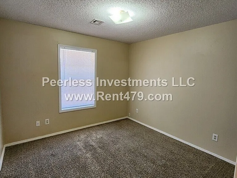 505 4th Ave SW — Photo 12