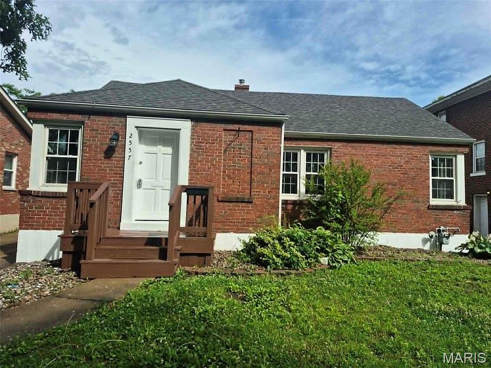 1st image of 2557 Edison Ave