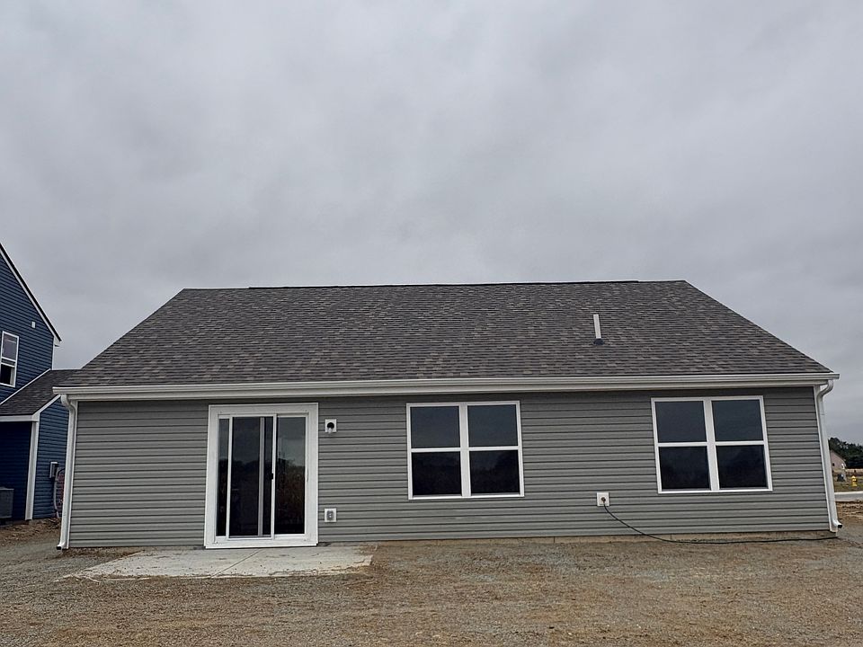 2nd image of 561 Yellowleaf Dr