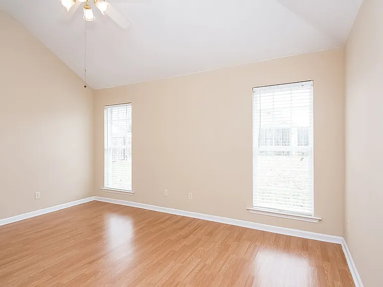 5400 Milton Ridge Dr — Photo 9