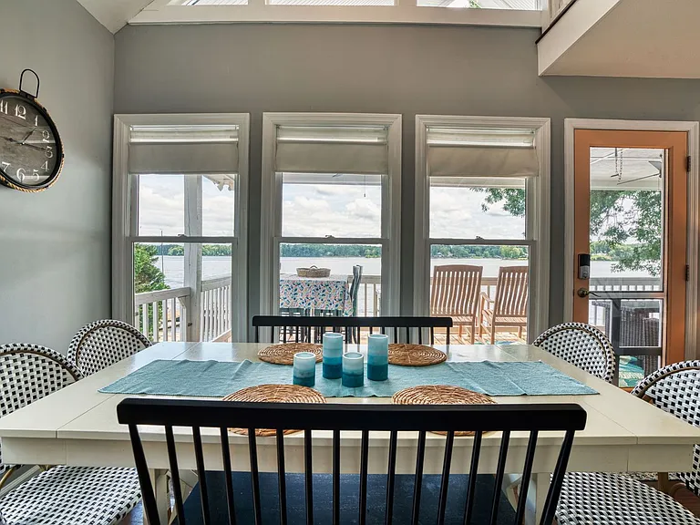 200 Mariners Pointe Rd — Photo 9