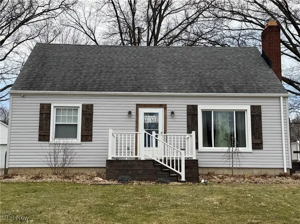 4646 Waseka Ln, Youngstown, OH 44512