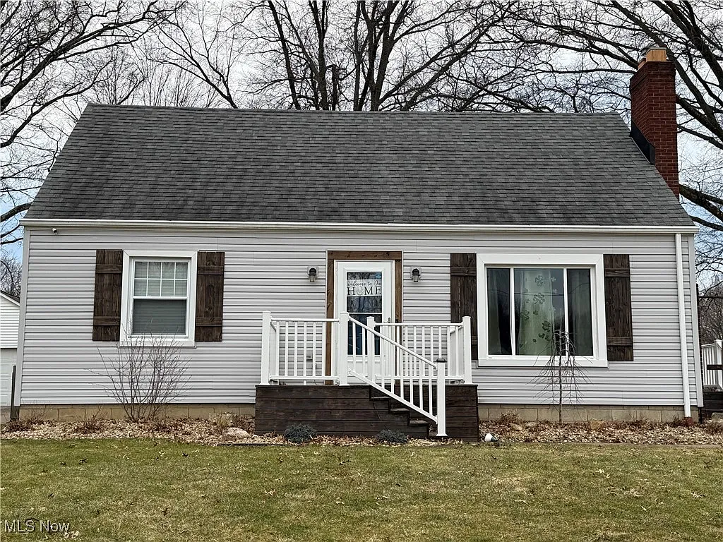 4646 Waseka Ln photo 1
