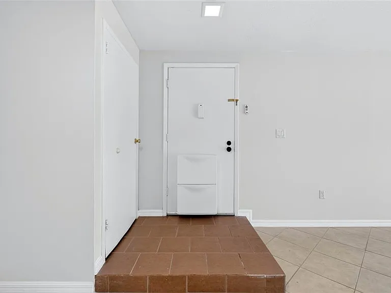 3272 S Semoran Blvd #11 — Photo 4
