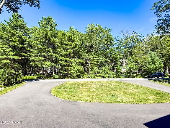 5th image of 115 Marquise Dr