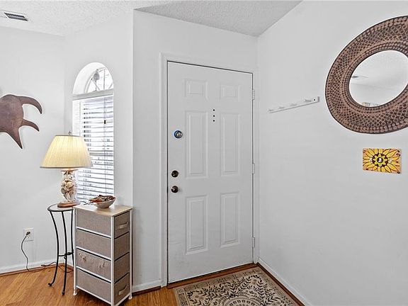 3rd image of 4620 Shallowford Cir