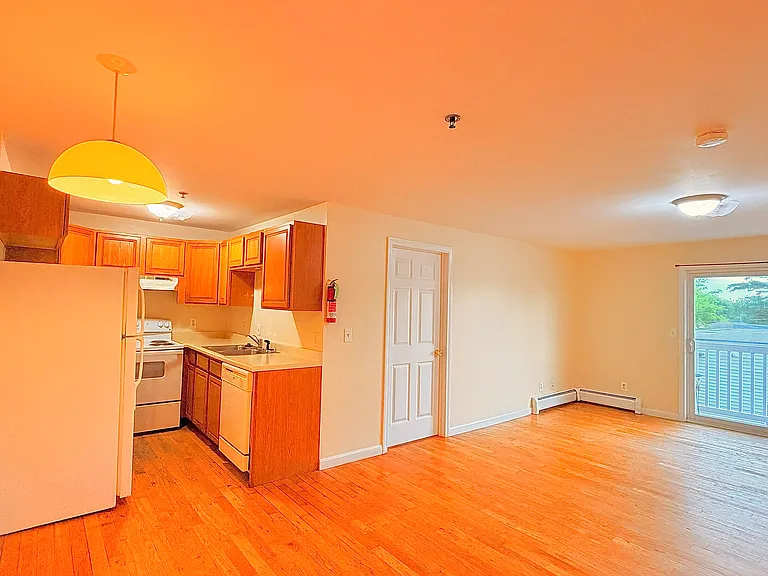 405 Main St #205 — Photo 10