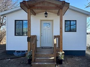 1119 4th St W, Williston, ND 58801