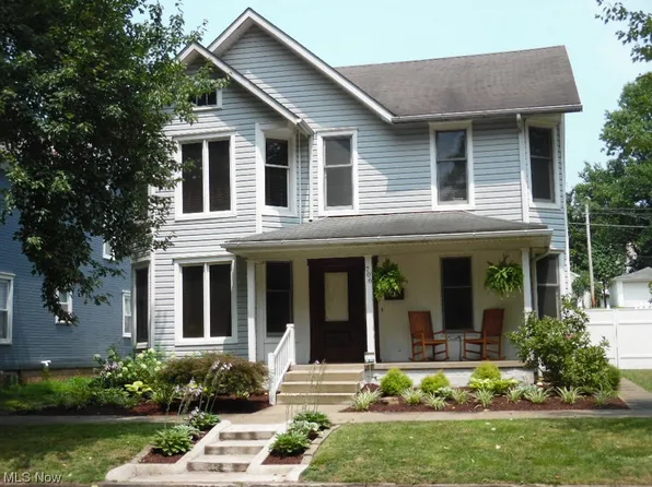 706 4th St, Marietta, OH 45750