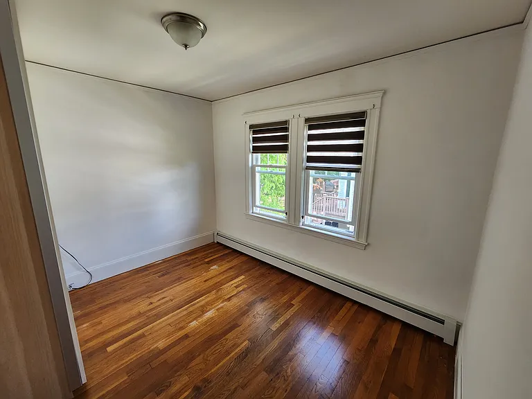 35 Bowker St — Photo 7