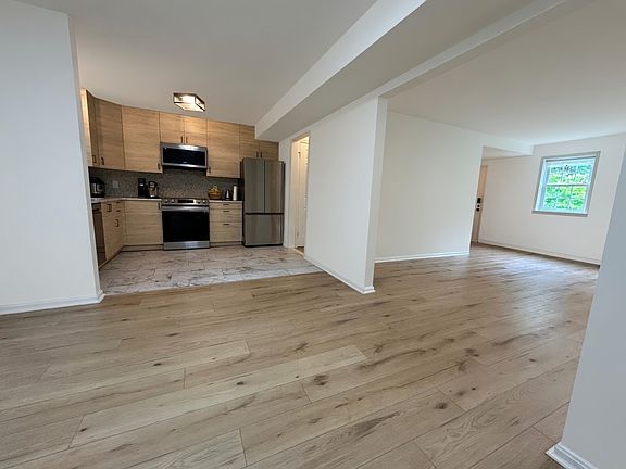 5th image of 6723 Kenwood Forest Ln