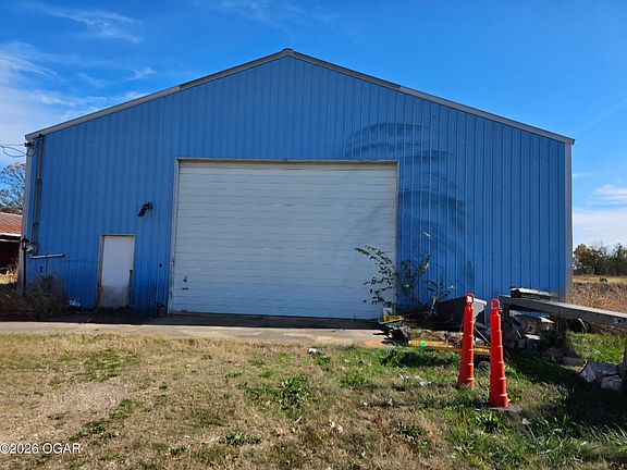 4th image of 162 Hobbs Rd