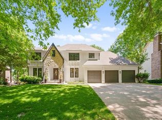 8105 W 99th St, Overland Park, KS 66212