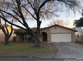 6722 Country Field Dr, San Antonio, TX 78240
