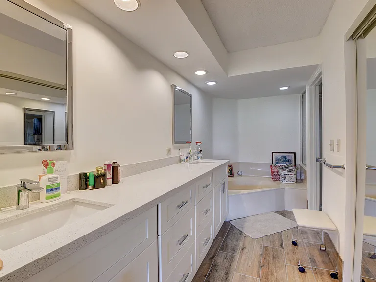 15711 Loch Maree Ln #4702 — Photo 17