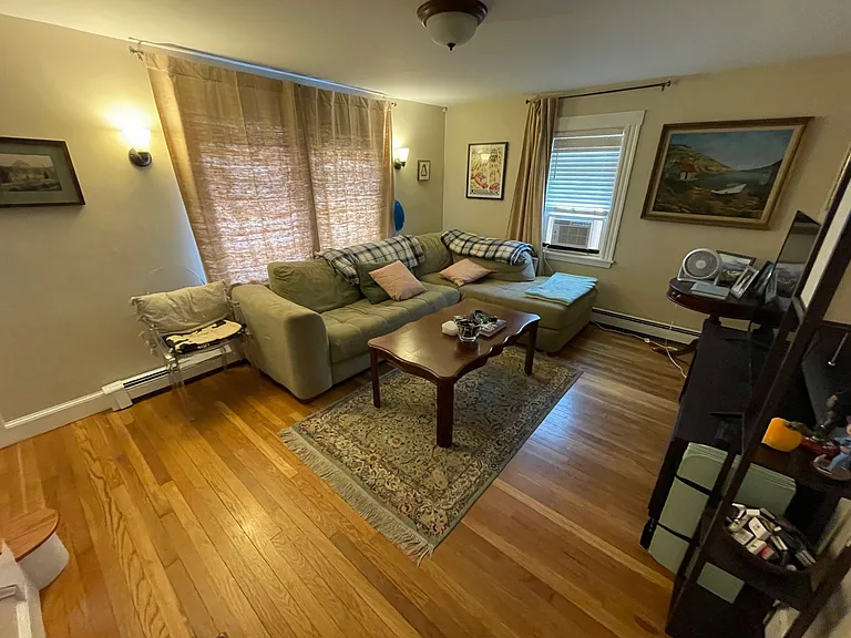 20 Oak Rd — Photo 5