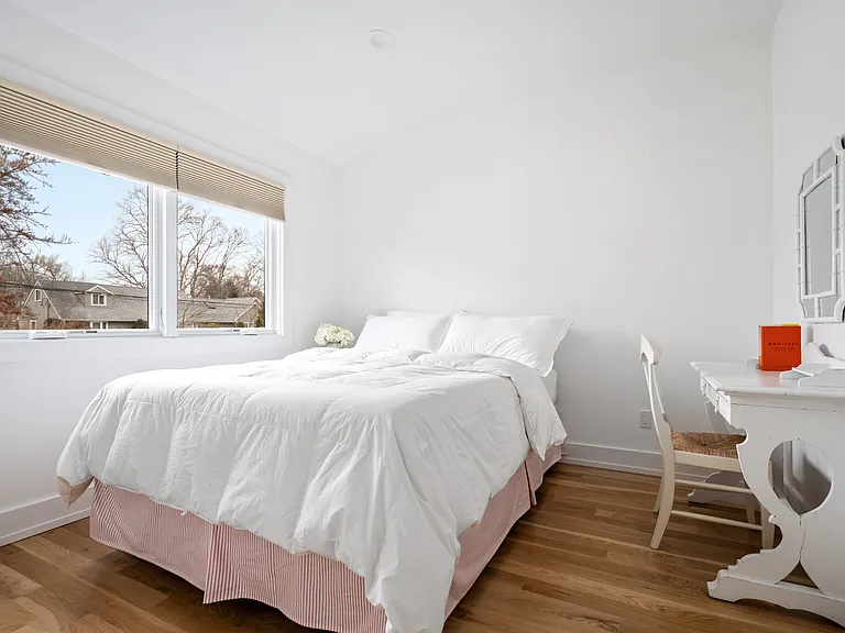7 Cottage Ln — Photo 10