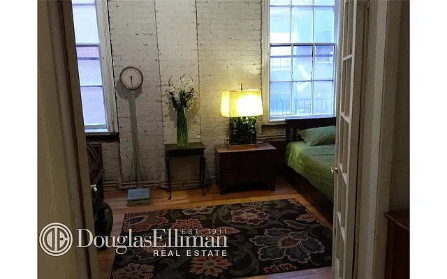 Rented by Douglas Elliman | media 52