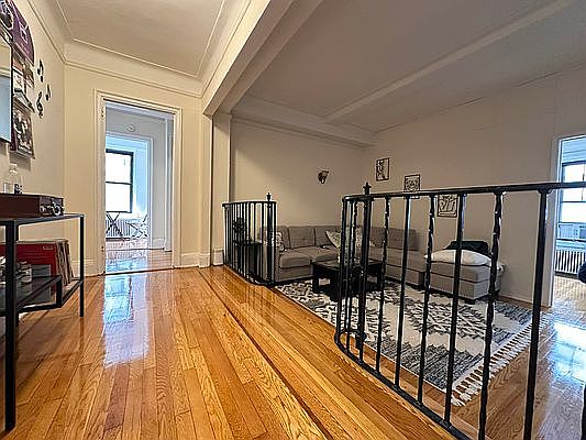 1st image of 310 E 55th St APT 10C