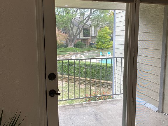 4th image of 2535 Wedglea Dr APT 201