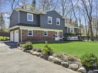 94 Hackensack Ave, Harrington Park, NJ, 07640