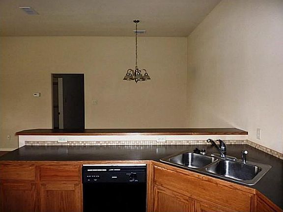 4th image of 4004 Carrera Ln
