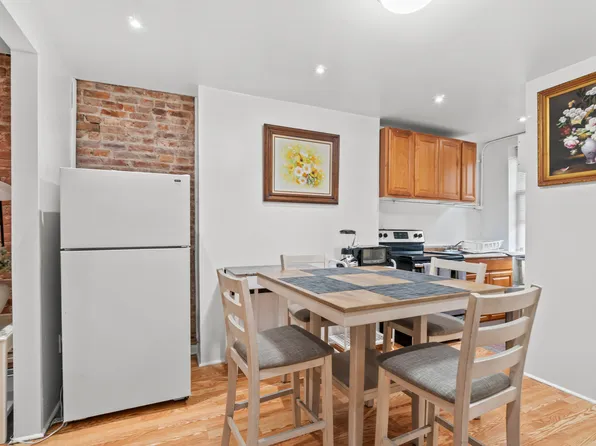 430 West 46th Street image 4 of 14