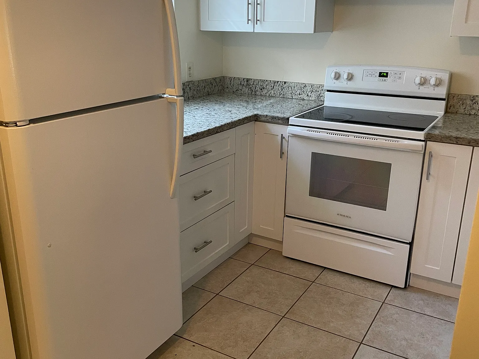 2 bed, 975 sqft, $1,985 — Photo 3