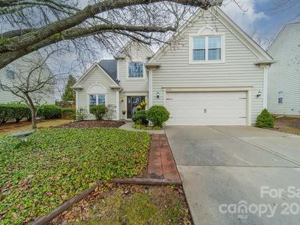 2621 Stirrup Ridge Ln, Charlotte, NC 28270