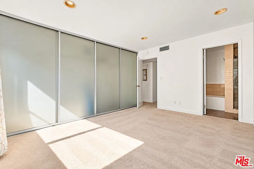 1 bed, 1.0 bath, 720 sqft, $3,500 — Photo 4