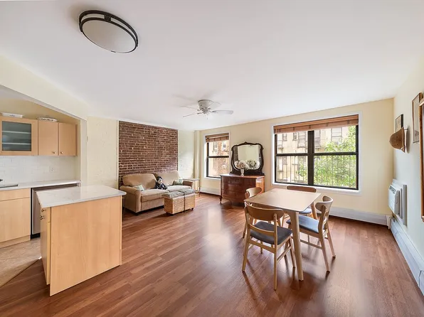 446 W 47th St APT 3C, New York, NY 10036
