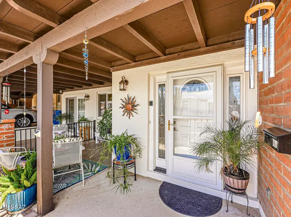 158 W Los Robles, Green Valley, AZ 85614
