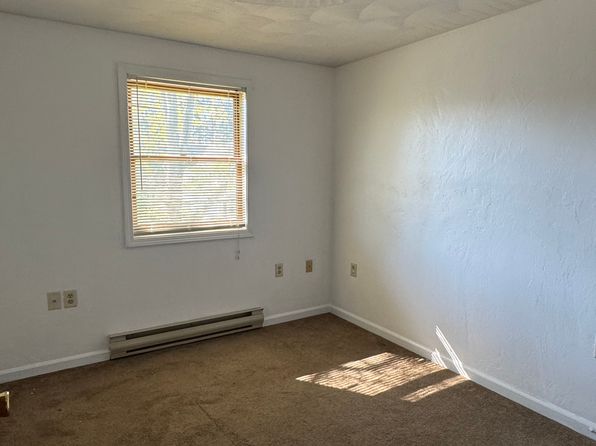 525 E Main St APT A1
