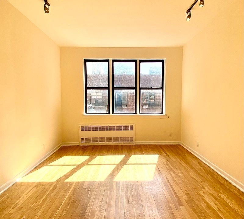 1st image of 425 E 82nd St APT 4B