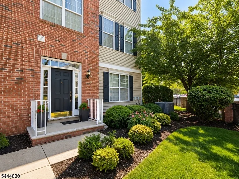 3 Liberty Way — Photo 8